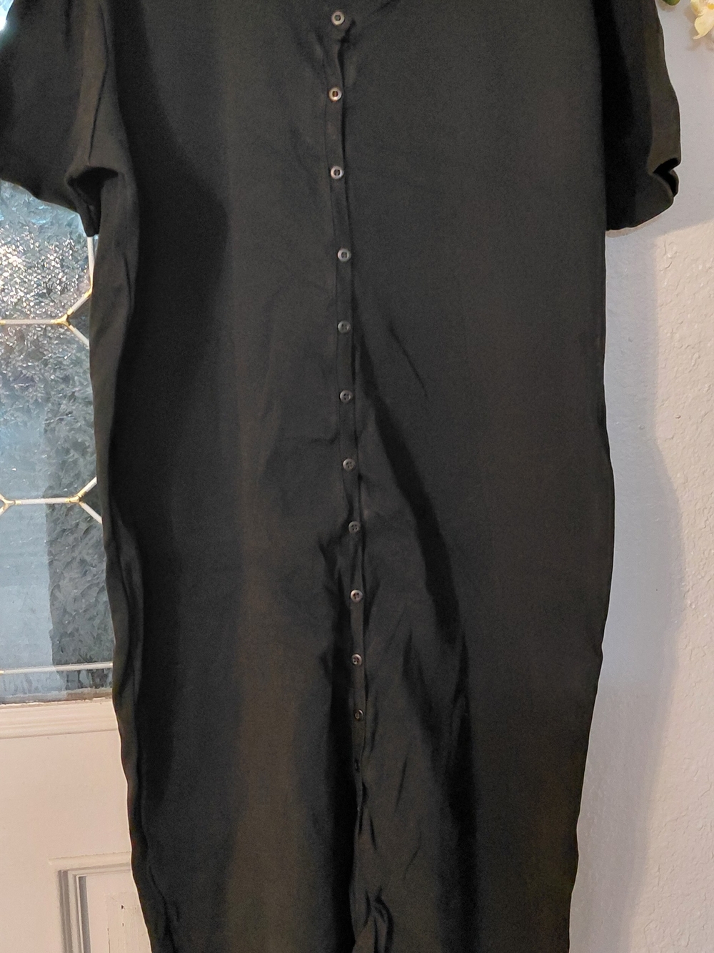 Liz Claiborne Black Short-Sleeve Button-Front Shirt